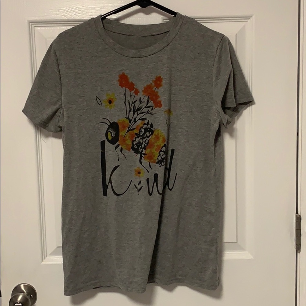 Be kind tshirt size L